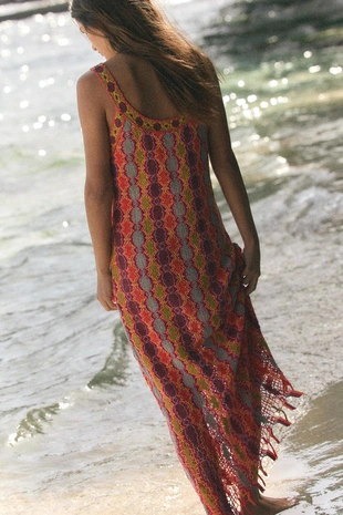 Длинное трикотажное платье с бахромой- Заказать в России