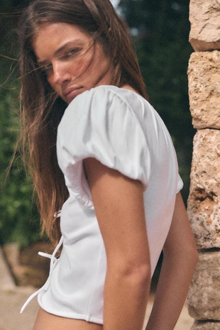 Кроп-топ с бантами- Заказать в России