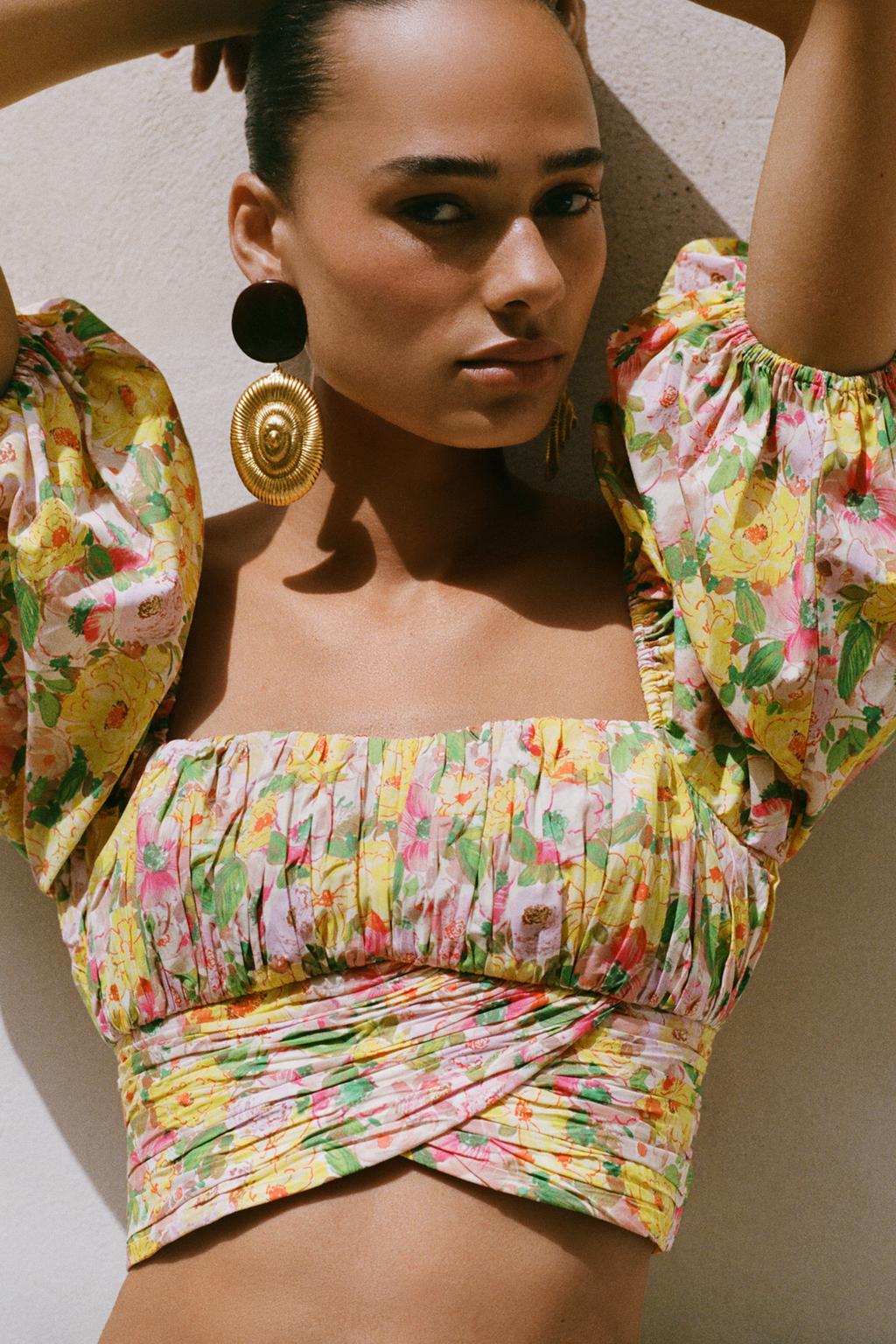 ТОП С ЦВЕТОЧНЫМ ПРИНТОМ И БАНТОМ