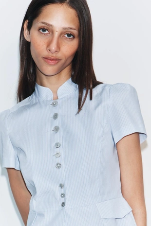 Топ с короткими рукавами и пуговицами