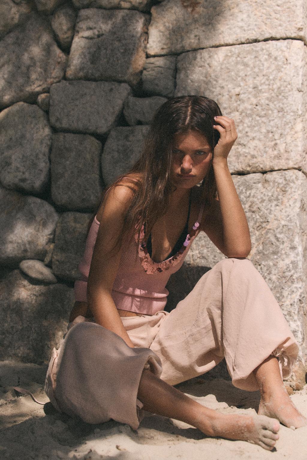 ТОП НА БРЕТЕЛЯХ С ПАЙЕТКАМИ