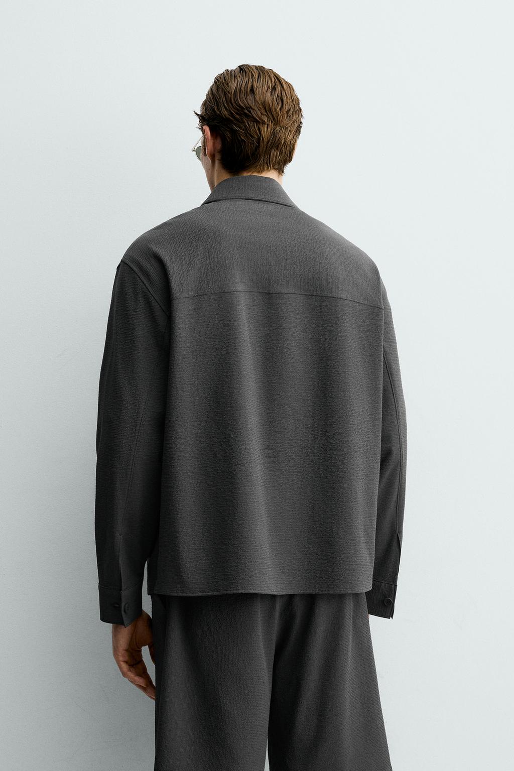 КУРТКА-РУБАШКА СВОБОДНОГО КРОЯ ИЗ ТКАНИ С НЕРАВНОМЕРНОЙ ТЕКСТУРОЙ