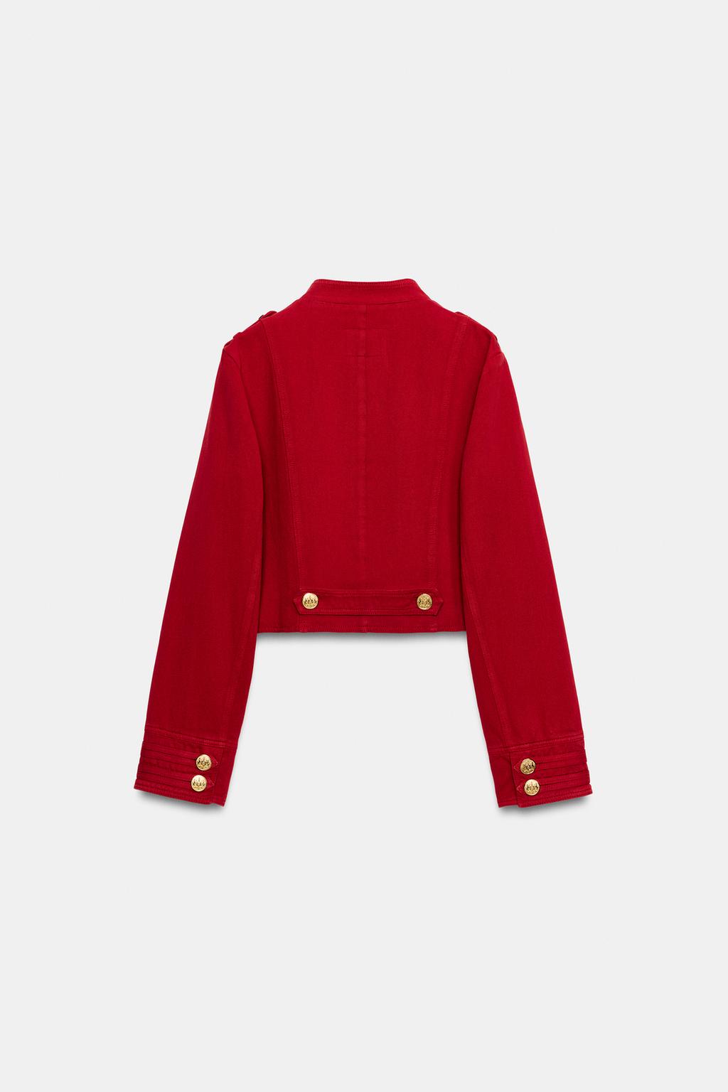 УКОРОЧЕННАЯ КУРТКА С ПУГОВИЦАМИ