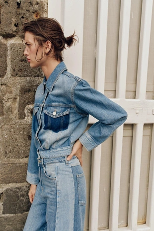 Укороченная комбинированная джинсовая куртка Z1975- Заказать в России