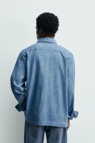 Джинсовая рубашка с карманами- Заказать в России