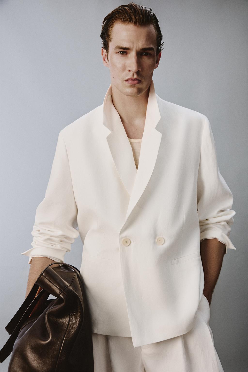 ДВУБОРТНЫЙ БЛЕЙЗЕР ИЗ ВИСКОЗЫ И ЛЬНА