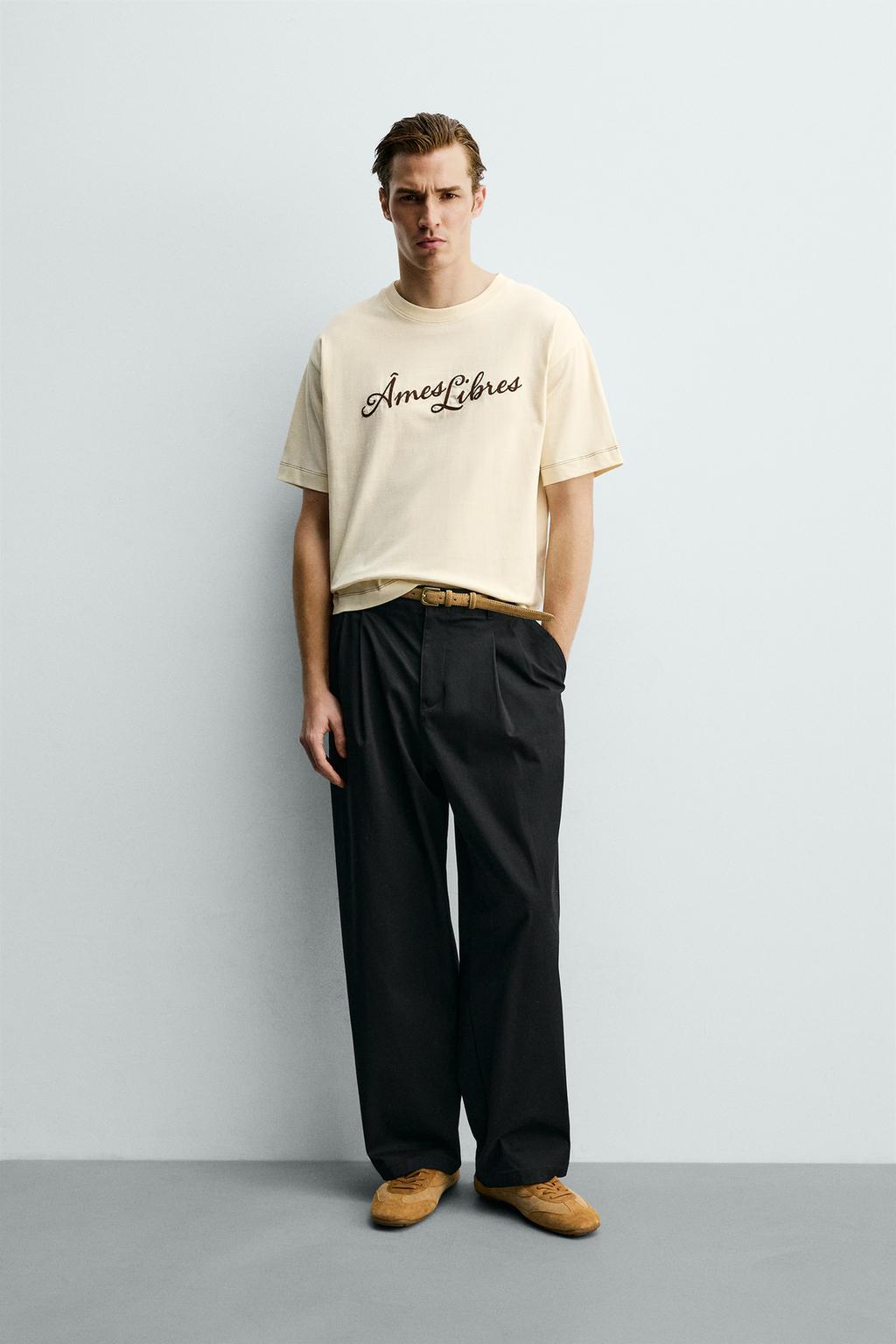 ФУТБОЛКА RELAXED FIT С ВЫШИТОЙ НАДПИСЬЮ