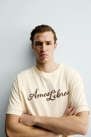 Футболка Relaxed Fit с вышитой надписью- Заказать в России