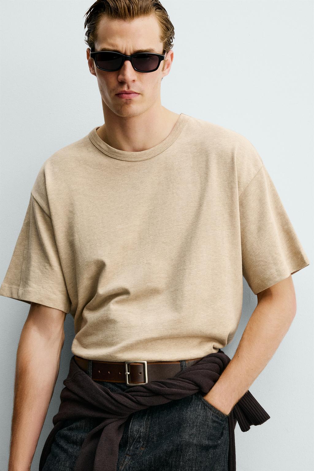 ФУТБОЛКА  ИЗ РЕЛЬЕФНОЙ ТКАНИ