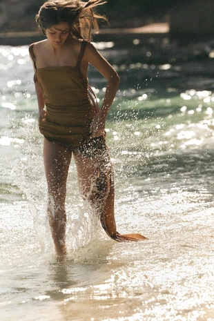 Платье из жоржета со сборками- Заказать в России