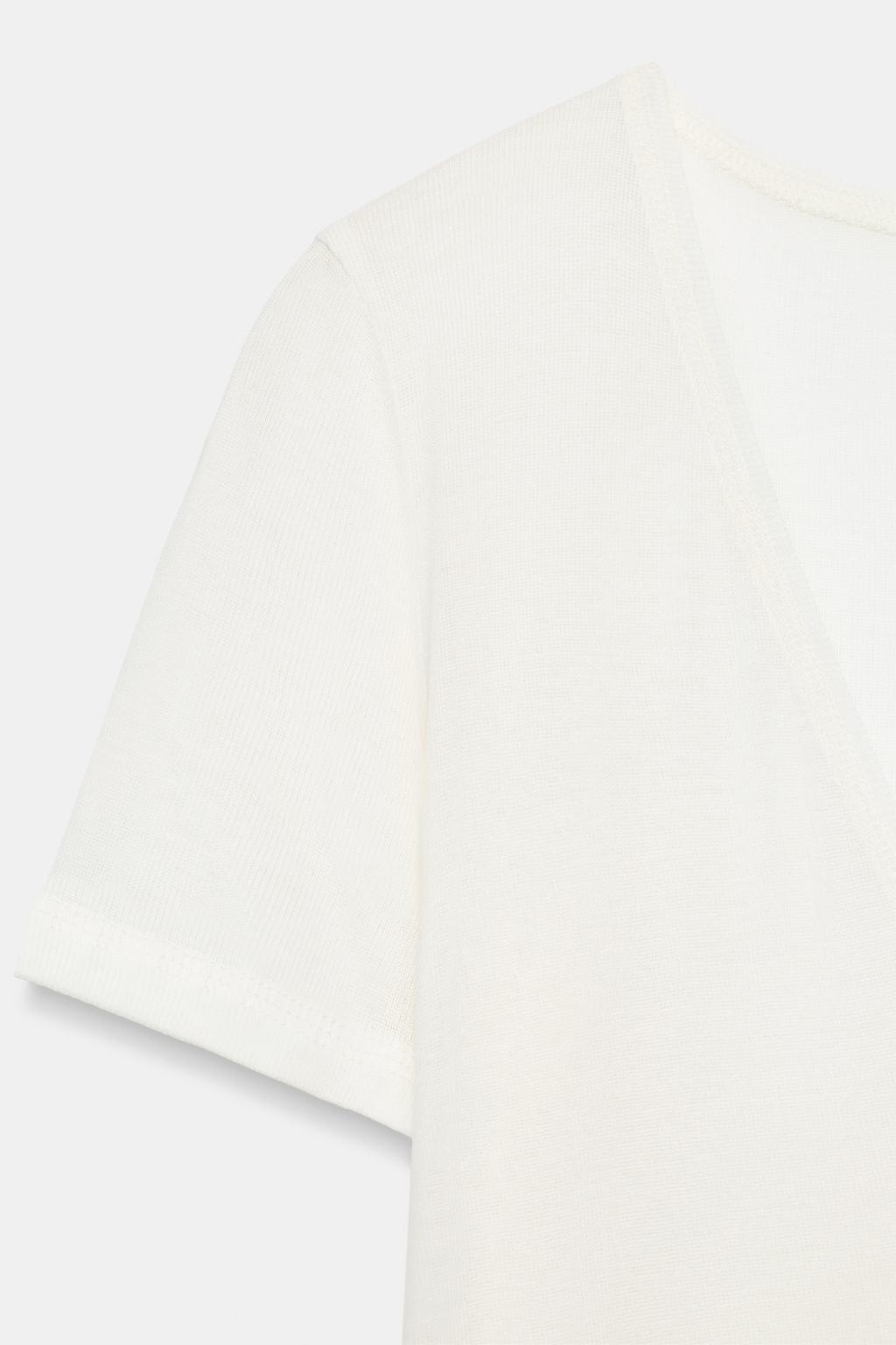 ФУТБОЛКА ИЗ ЛИОЦЕЛЛА И ШЕЛКА