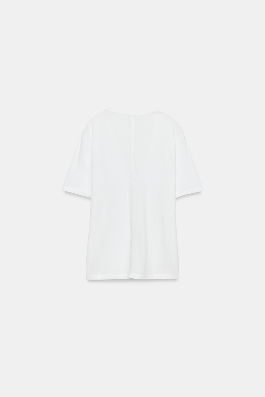 ФУТБОЛКА С V-ОБРАЗНЫМ ВЫРЕЗОМ