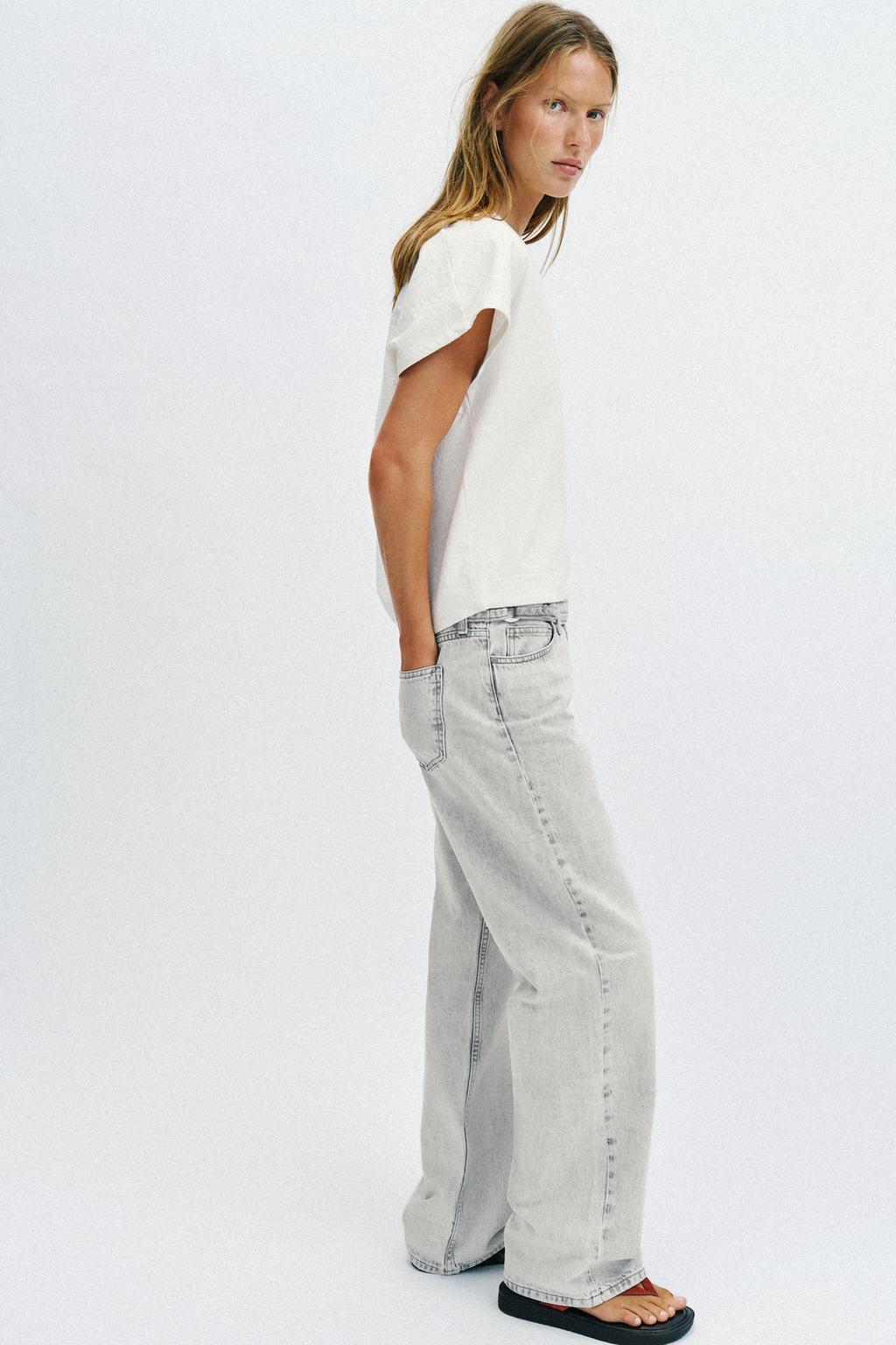 ФУТБОЛКА С V-ОБРАЗНЫМ ВЫРЕЗОМ В СТИЛЕ РУСТИК