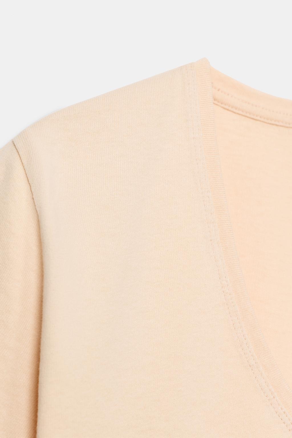 ХЛОПКОВАЯ ФУТБОЛКА С КОРОТКИМИ РУКАВАМИ