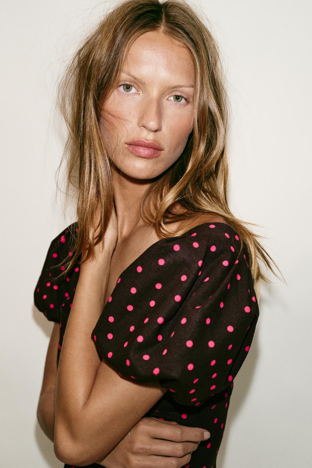 ПЛАТЬЕ ИЗ ЛЬНА В ГОРОШЕК С ОБЪЕМНЫМИ РУКАВАМИ