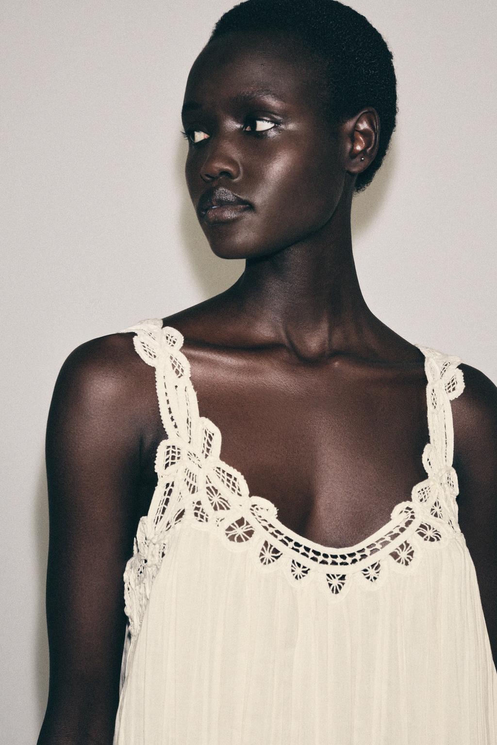 ПЛАТЬЕ С ВЫШИВКОЙ НА БРЕТЕЛЯХ — ZW COLLECTION