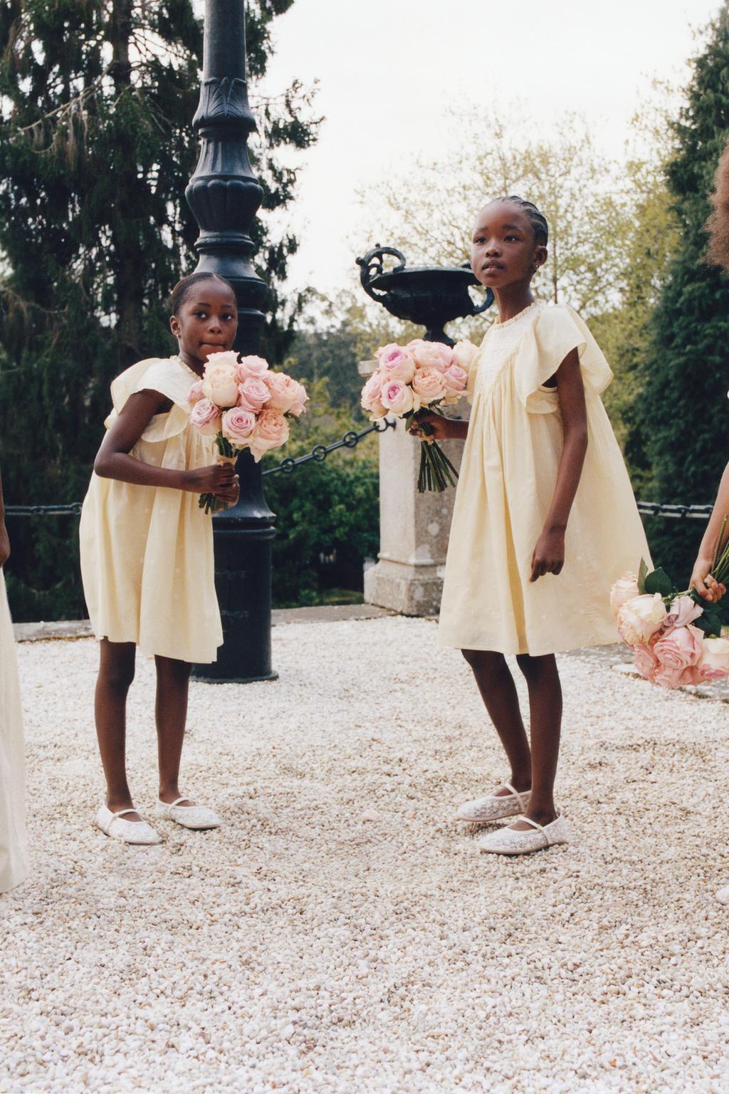 ПЛАТЬЕ С ВЫШИВКОЙ И БУСИНАМИ