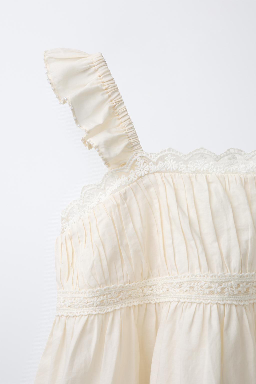 БЛУЗА С КРУЖЕВОМ