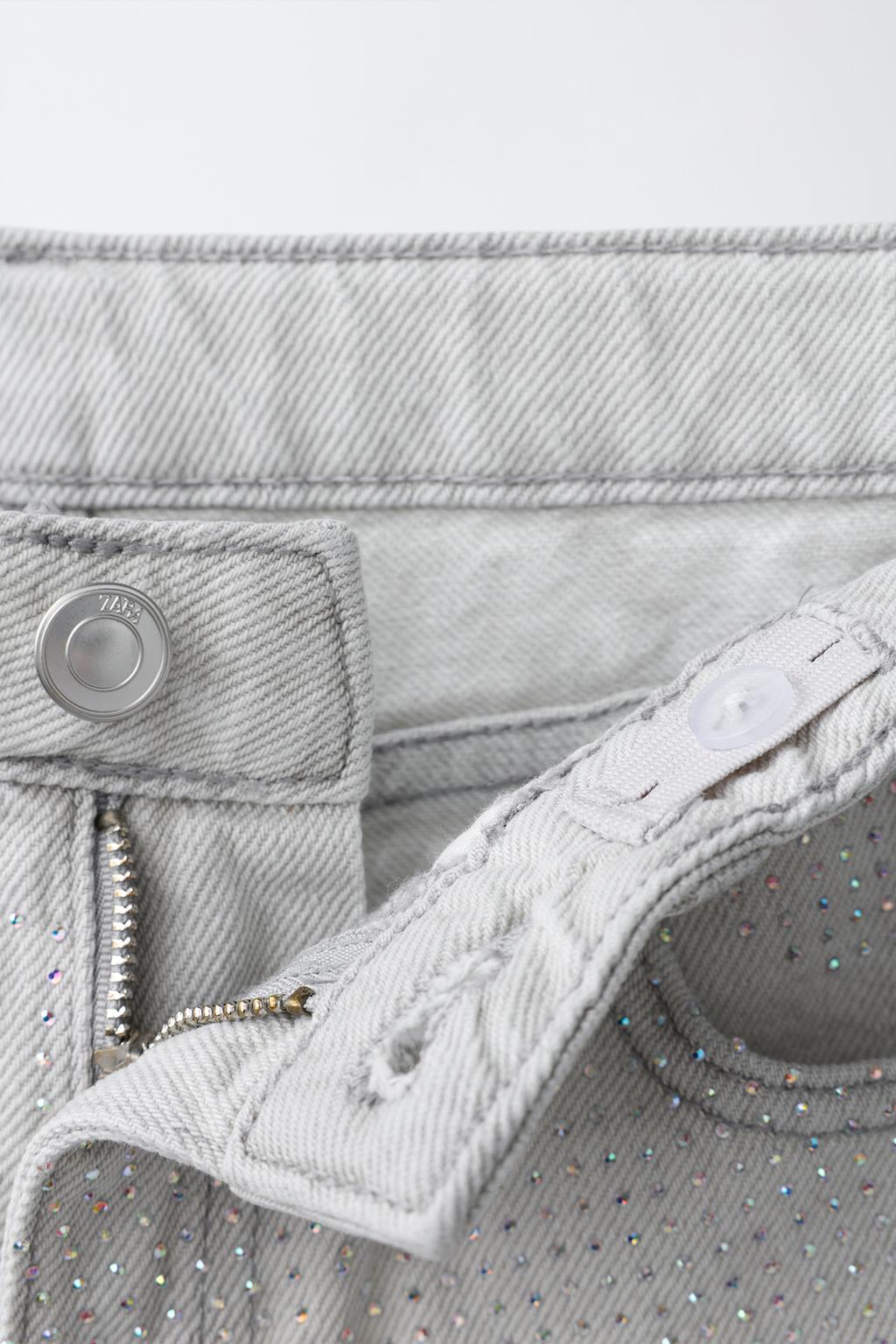 ДЖИНСОВЫЕ ШОРТЫ СО СТРАЗАМИ