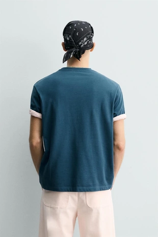 Футболка с принтом и эффектом потертости- Заказать в России