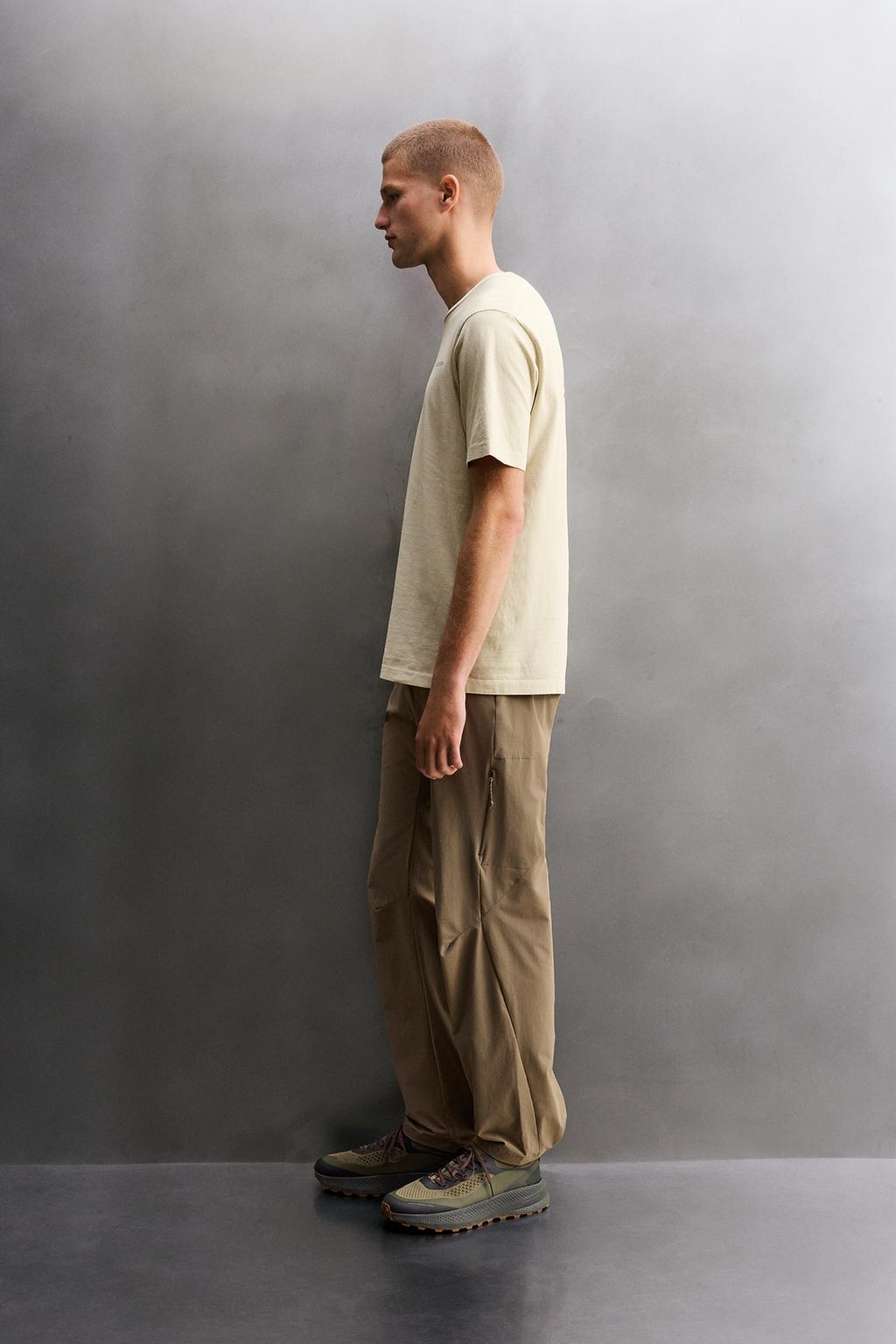 ФУТБОЛКА REGULAR FIT С ПРИНТОМ