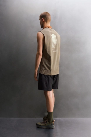 Майка с контрастным принтом- Заказать в России