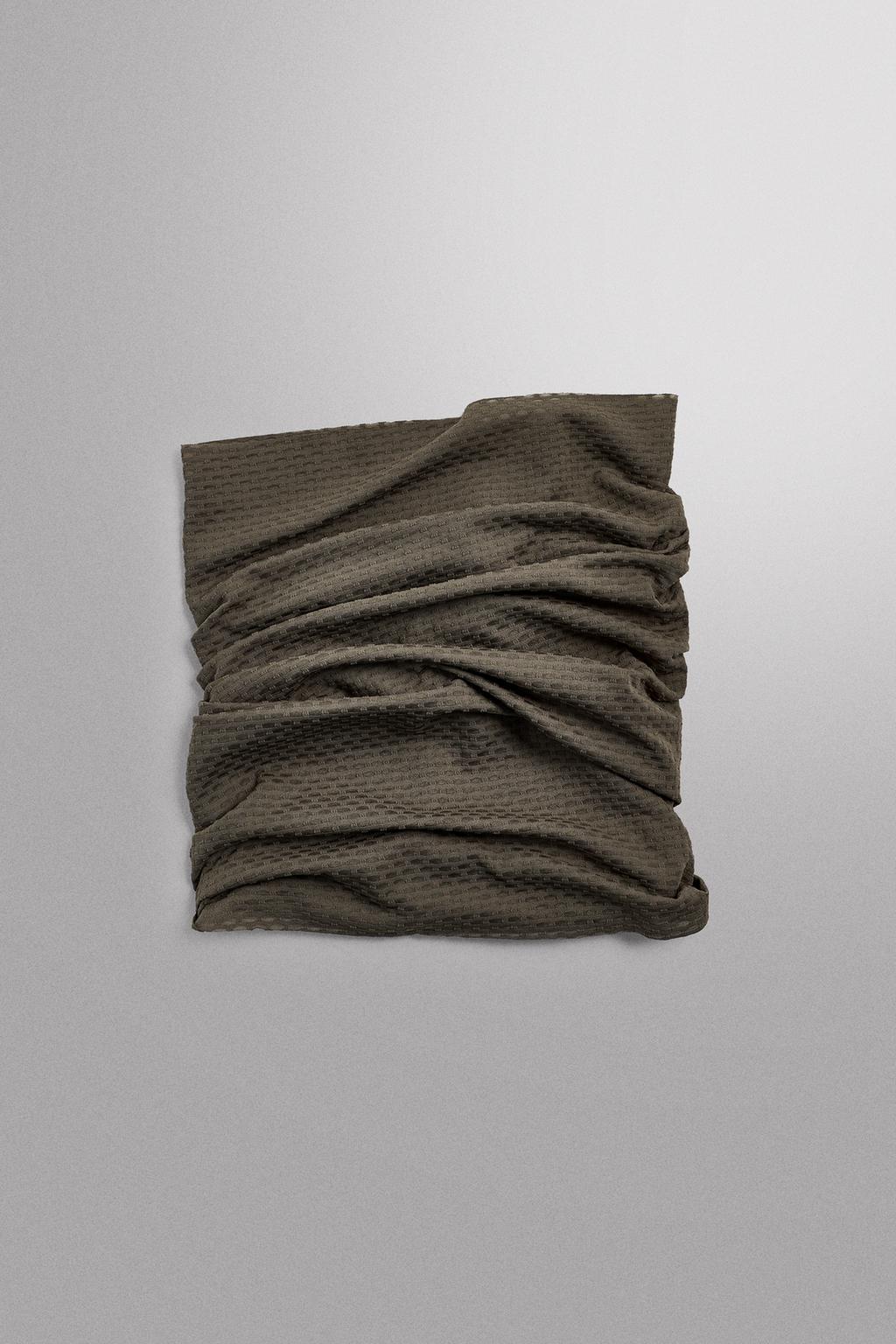 СНУД ИЗ РЕЛЬЕФНОЙ ТКАНИ