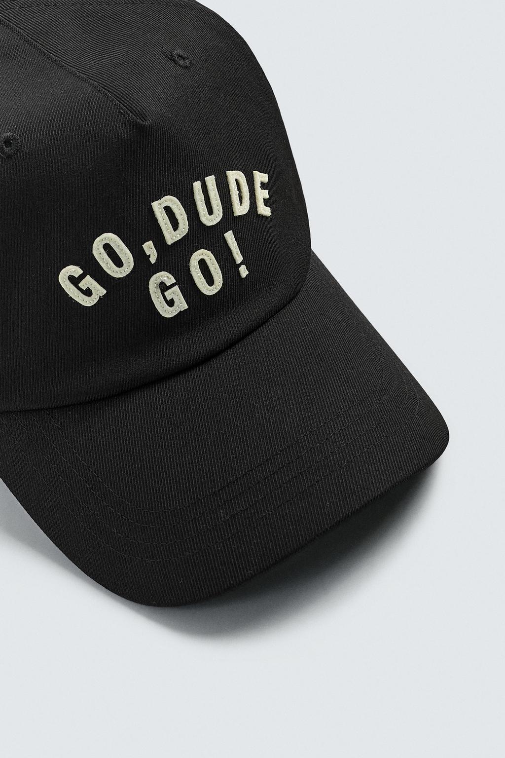 КЕПКА С ВЫШИТОЙ НАДПИСЬЮ