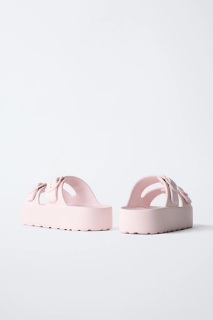 Сандалии из каучука с пряжками- Заказать в России