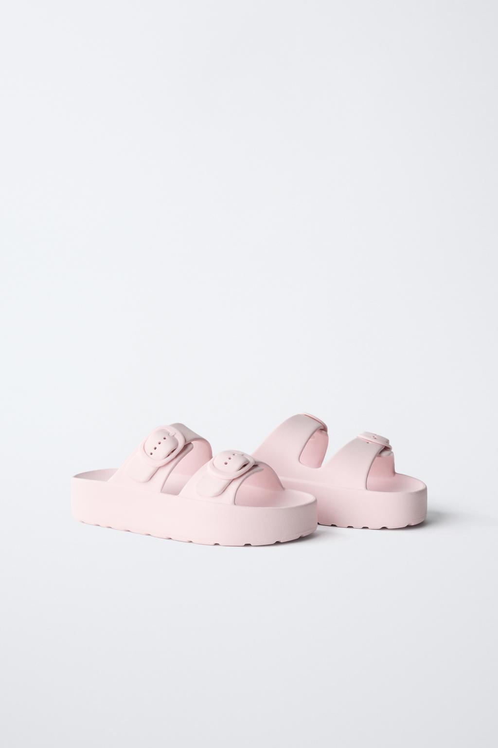 САНДАЛИИ ИЗ КАУЧУКА С ПРЯЖКАМИ