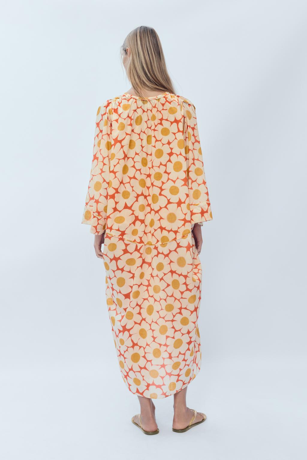 Сандалии на плоской подошве из коллекции limited edition