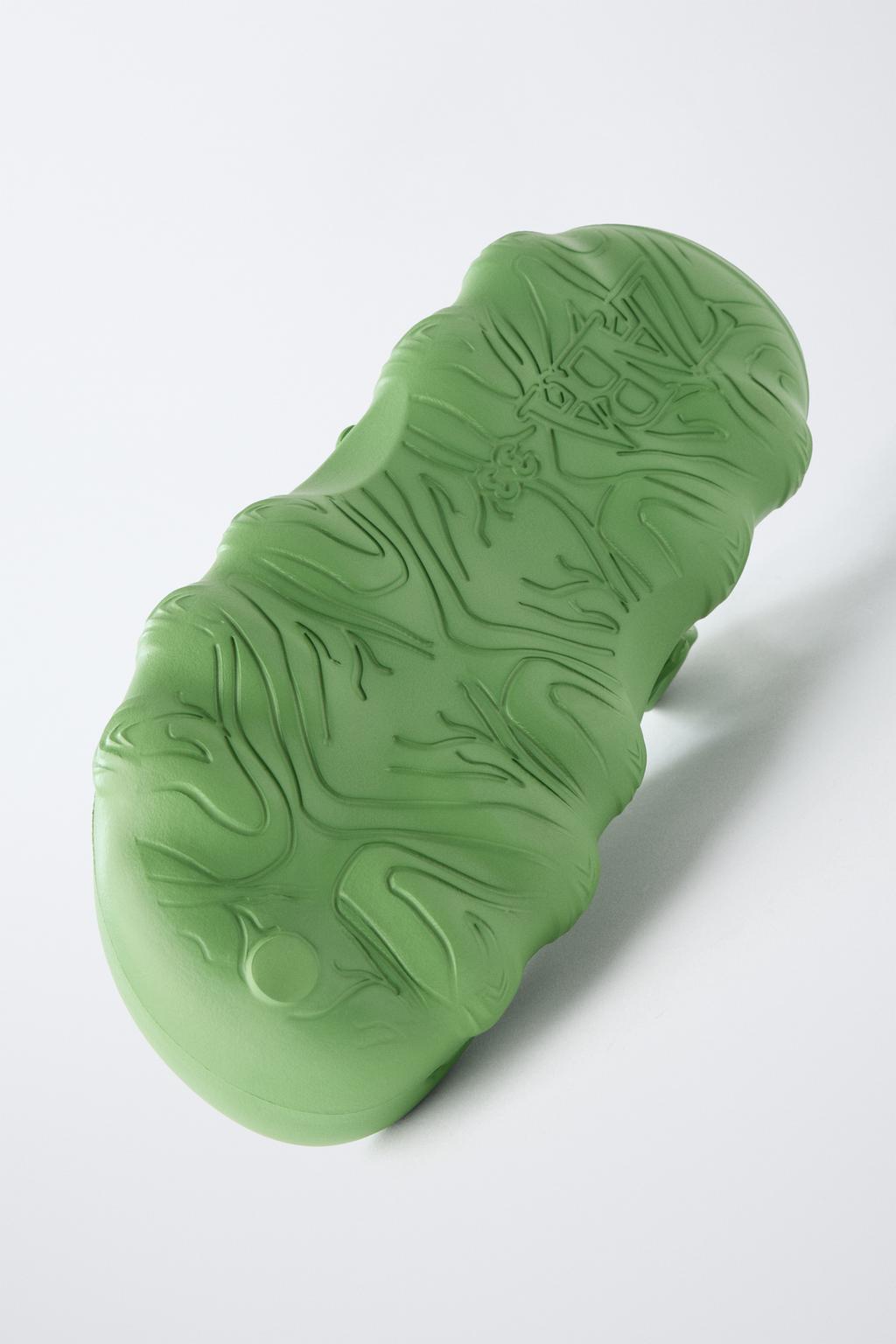 Резиновые спортивные сабо