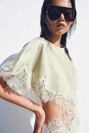 Платье миди с вырезом и кружевом — Zw Collection- Заказать в России