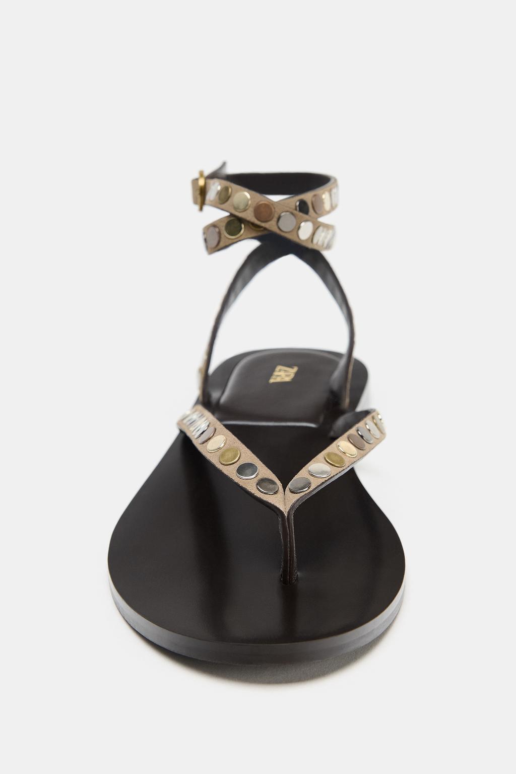 КОЖАНЫЕ САНДАЛИИ С ЗАКЛЕПКАМИ