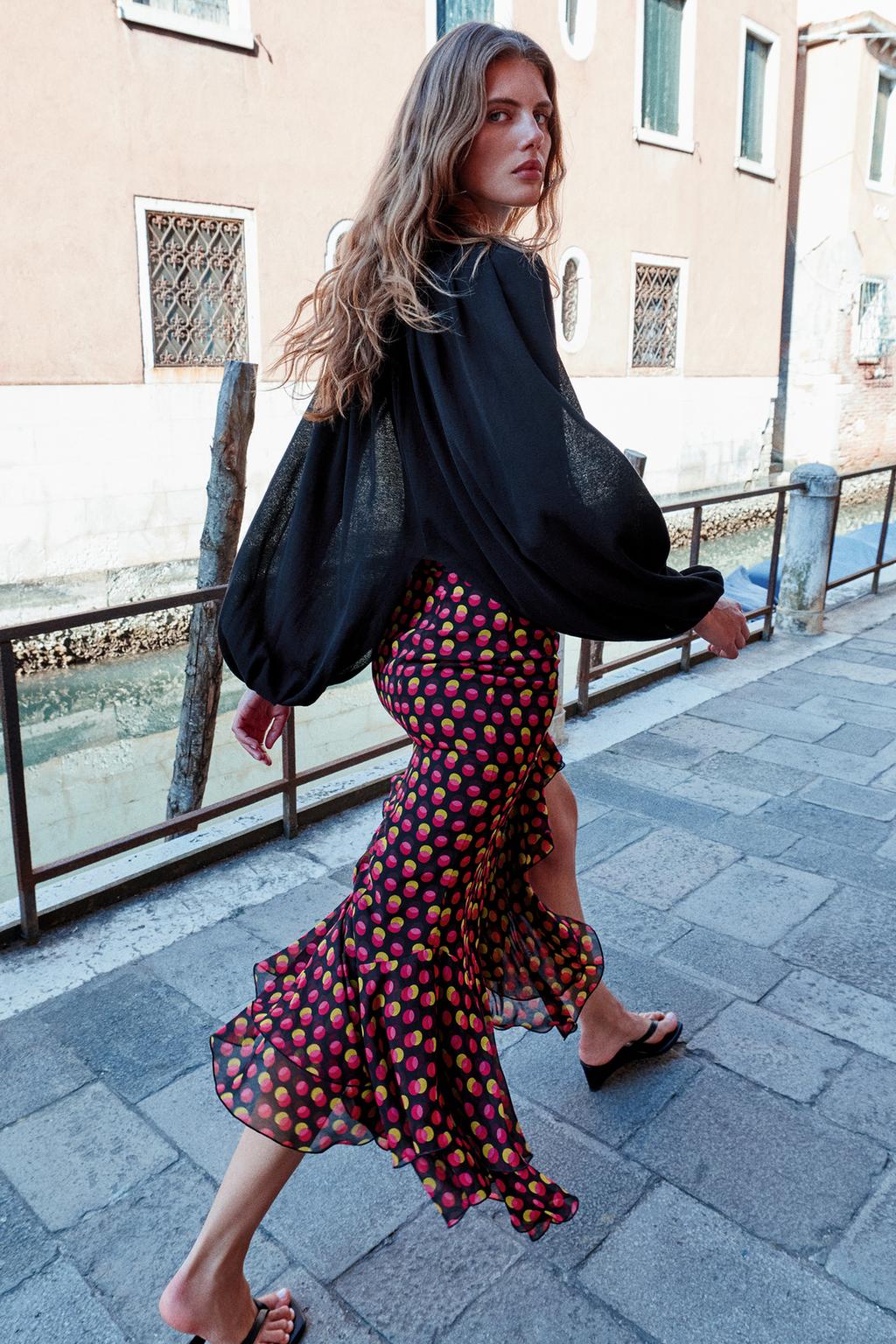 ЮБКА МИДИ АСИММЕТРИЧНОГО КРОЯ В ГОРОШЕК