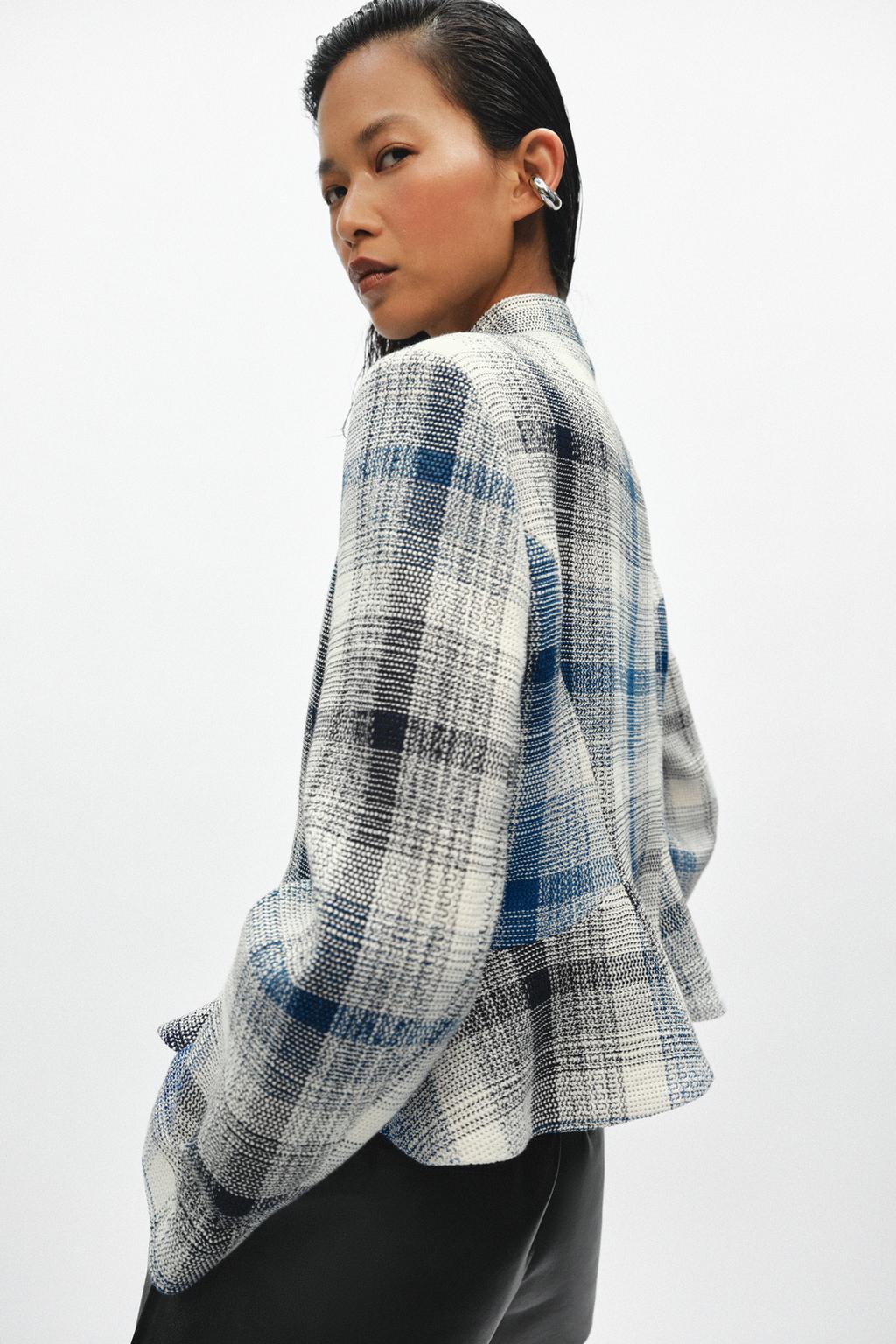 БЛЕЙЗЕР С БАСКОЙ ИЗ ТЕКСТУРНОЙ ТКАНИ — ZW COLLECTION