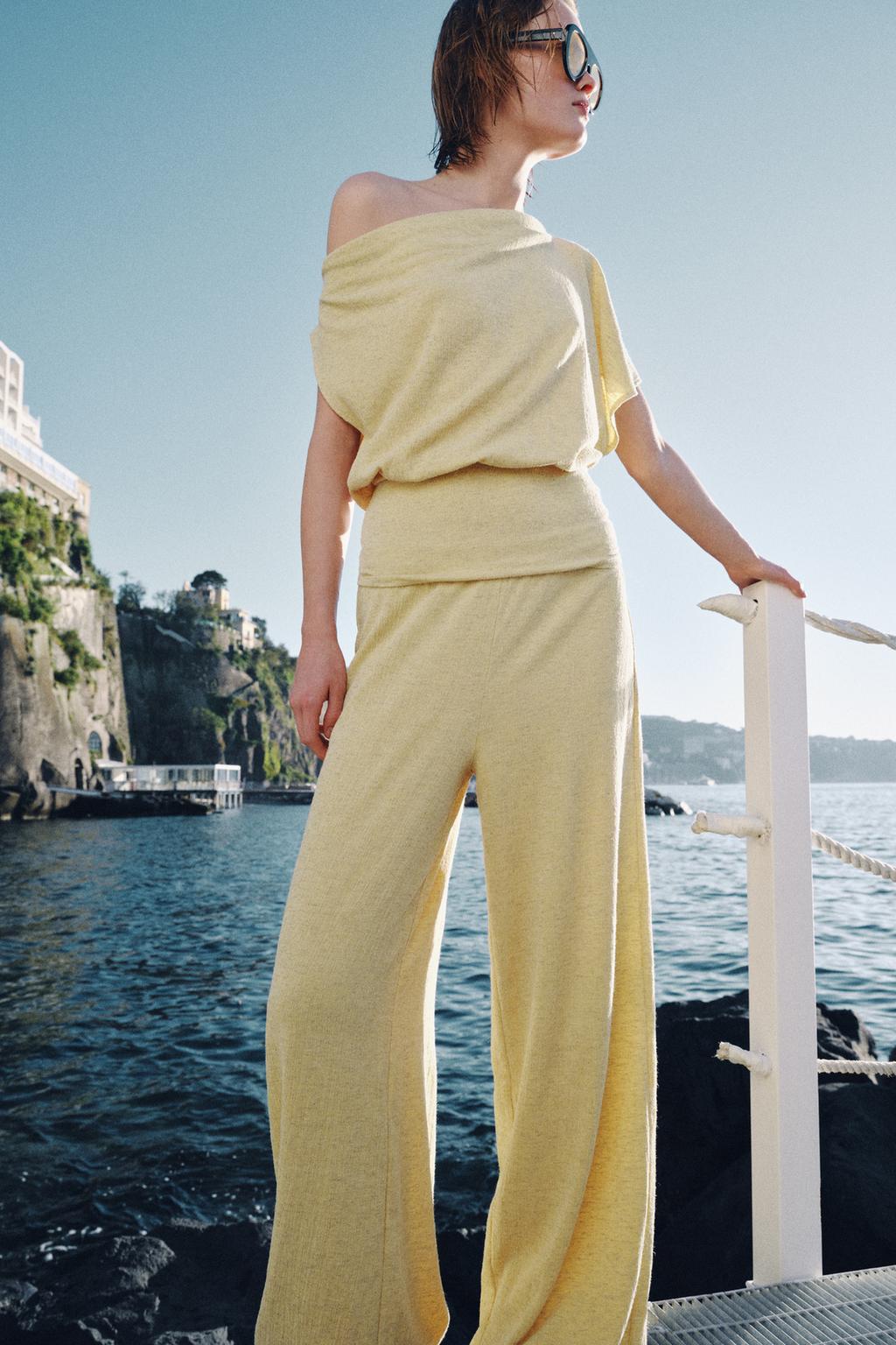 БРЮКИ ПРЯМОГО КРОЯ ИЗ РЕЛЬЕФНОЙ ТКАНИ