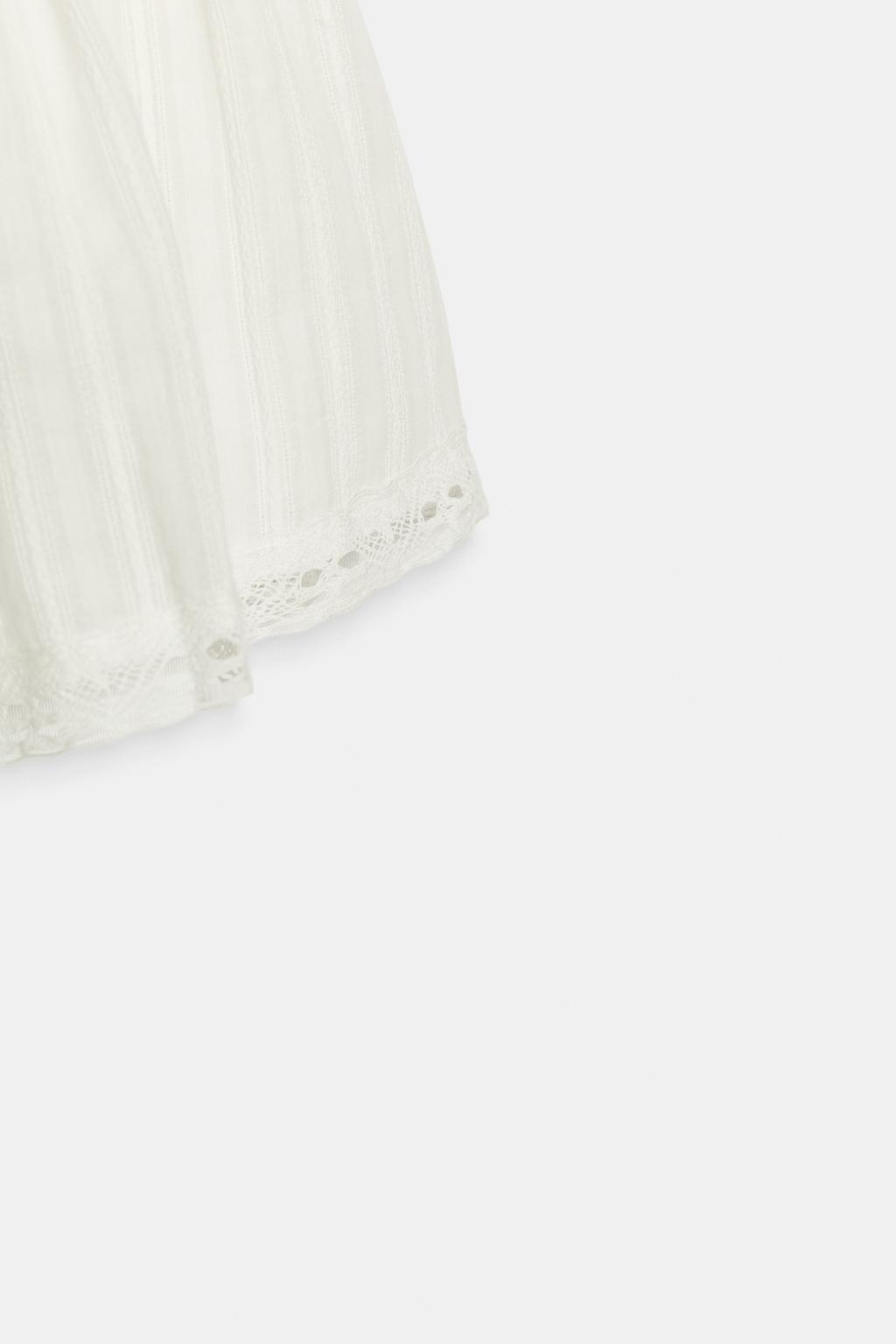 ЮБКА-ШОРТЫ С КРУЖЕВНЫМИ ВСТАВКАМИ