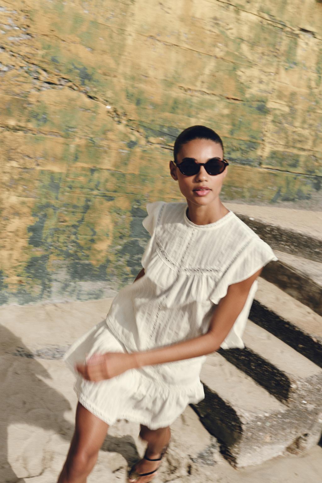 ТОП В РОМАНТИЧЕСКОМ СТИЛЕ С КРУЖЕВОМ