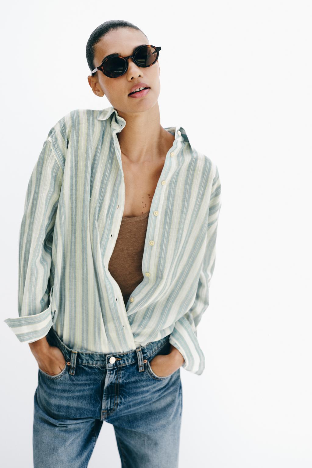 ОБЪЕМНАЯ РУБАШКА В ПОЛОСКУ