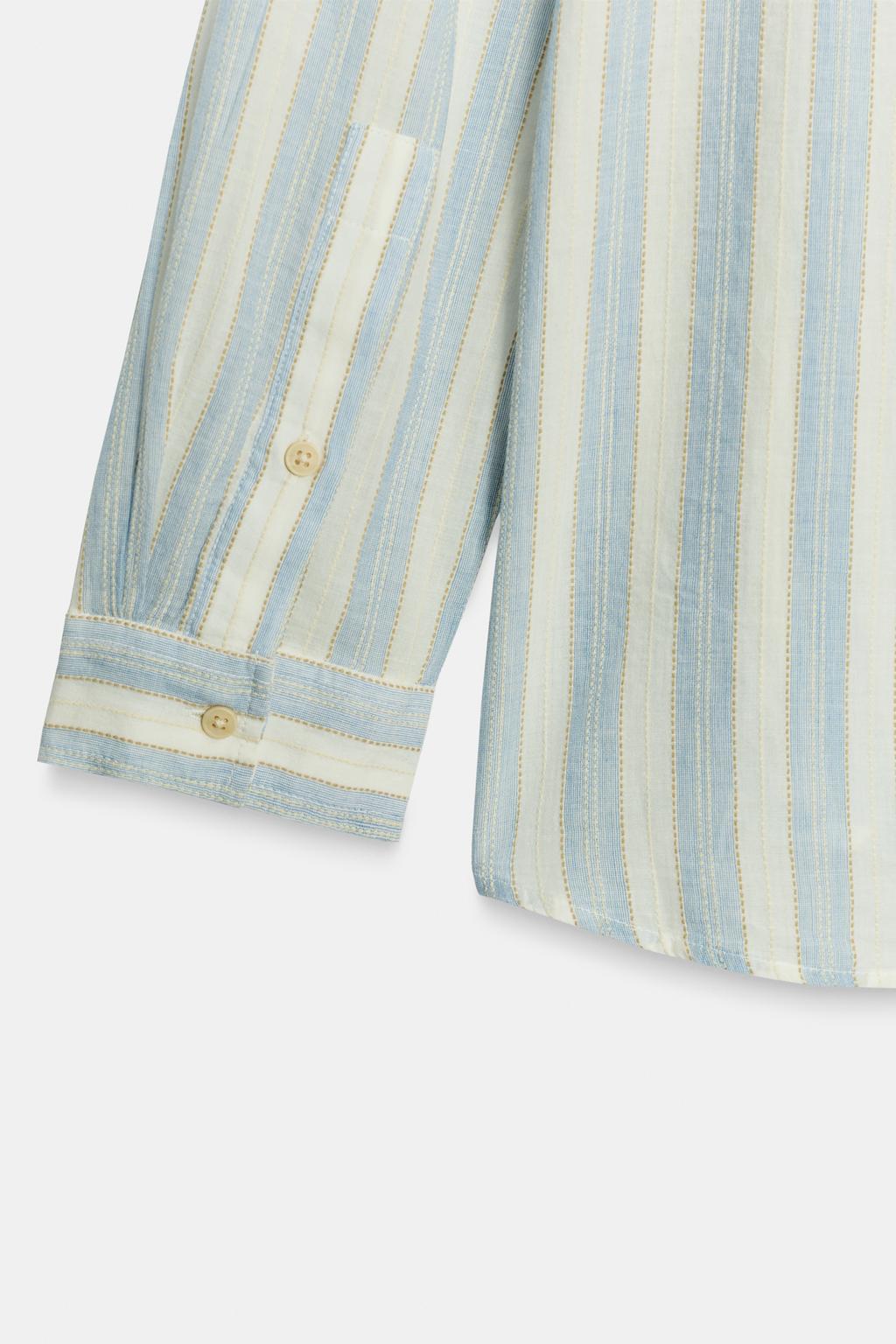 ОБЪЕМНАЯ РУБАШКА В ПОЛОСКУ