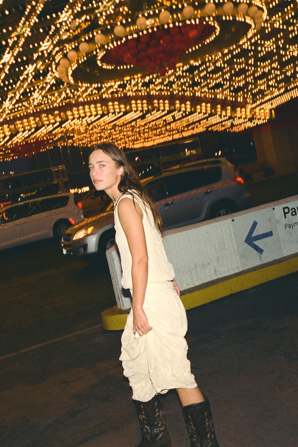 ПЛАТЬЕ МИДИ С ВЫШИВКОЙ, КРУЖЕВОМ И БИСЕРОМ LIMITED EDITION