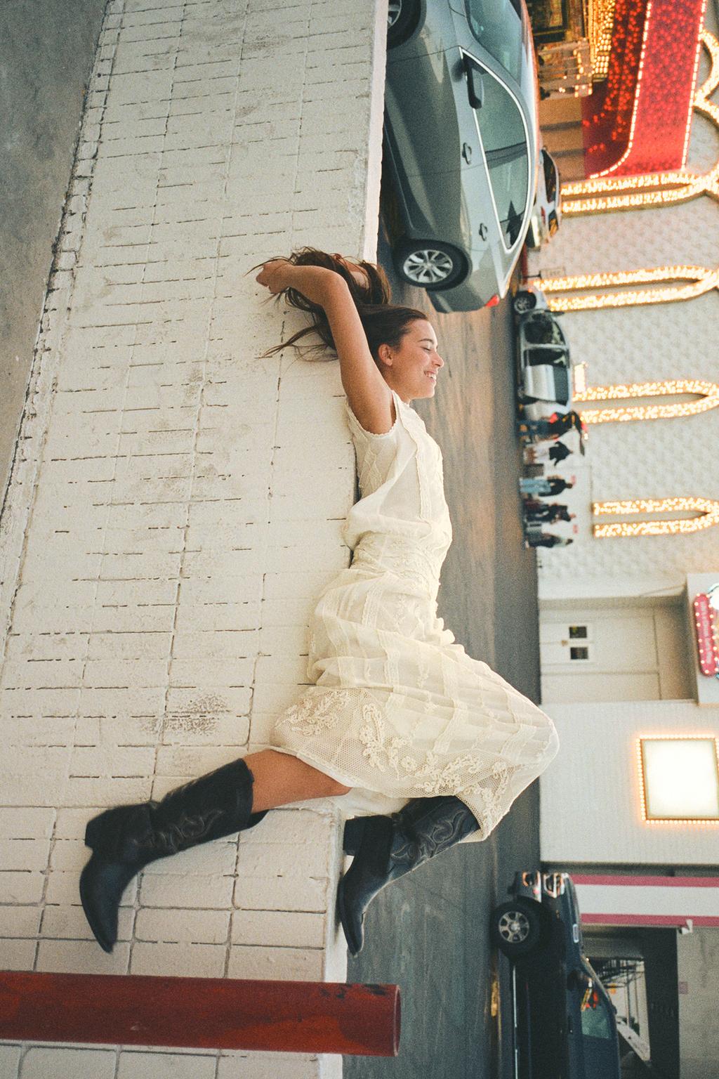 ПЛАТЬЕ МИДИ С ВЫШИВКОЙ, КРУЖЕВОМ И БИСЕРОМ LIMITED EDITION