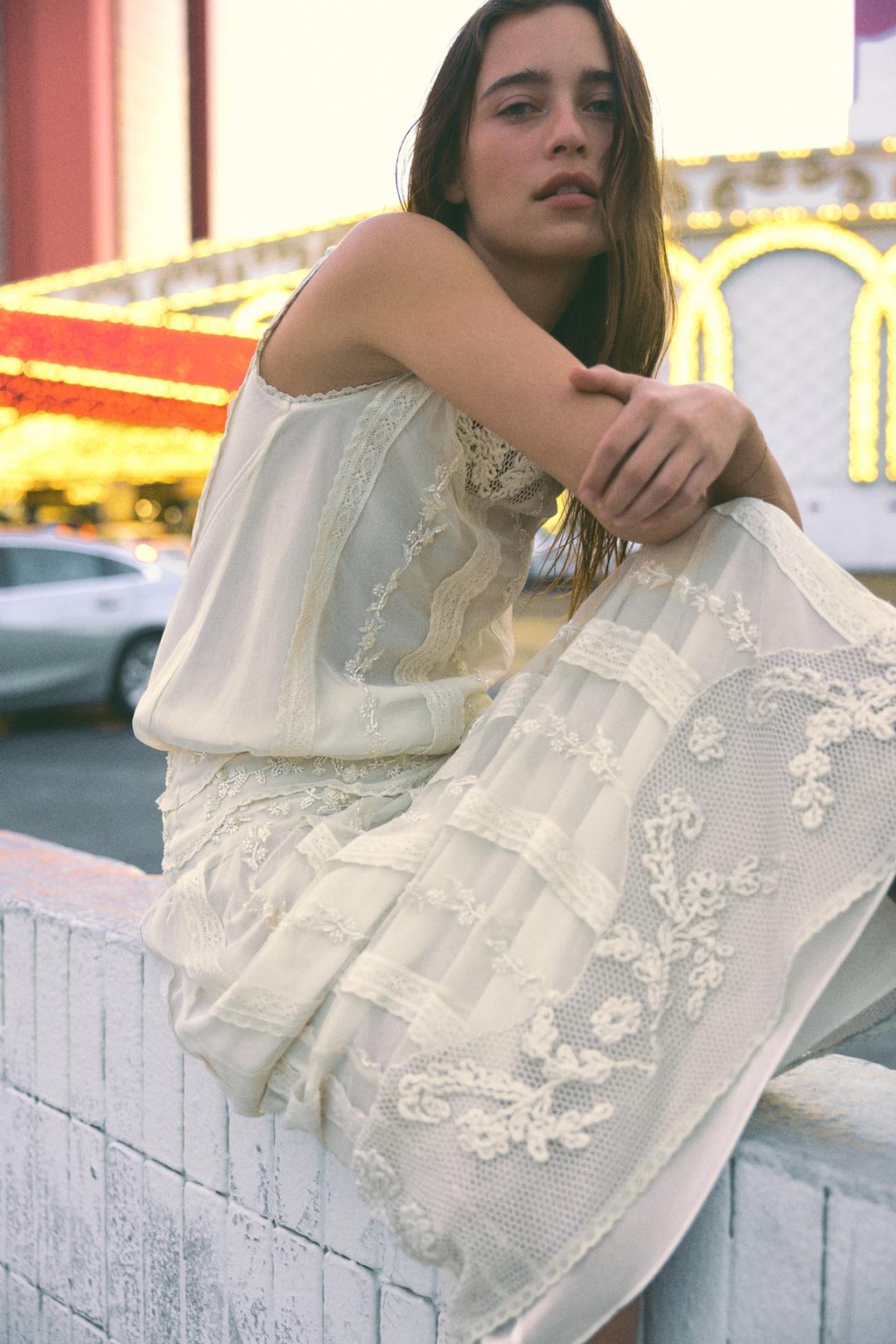 ПЛАТЬЕ МИДИ С ВЫШИВКОЙ, КРУЖЕВОМ И БИСЕРОМ LIMITED EDITION