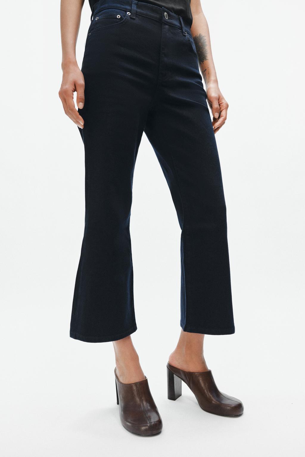 УКОРОЧЕННЫЕ ДЖИНСЫ-КЛЕШ СО СРЕДНЕЙ ПОСАДКОЙ — ZW COLLECTION