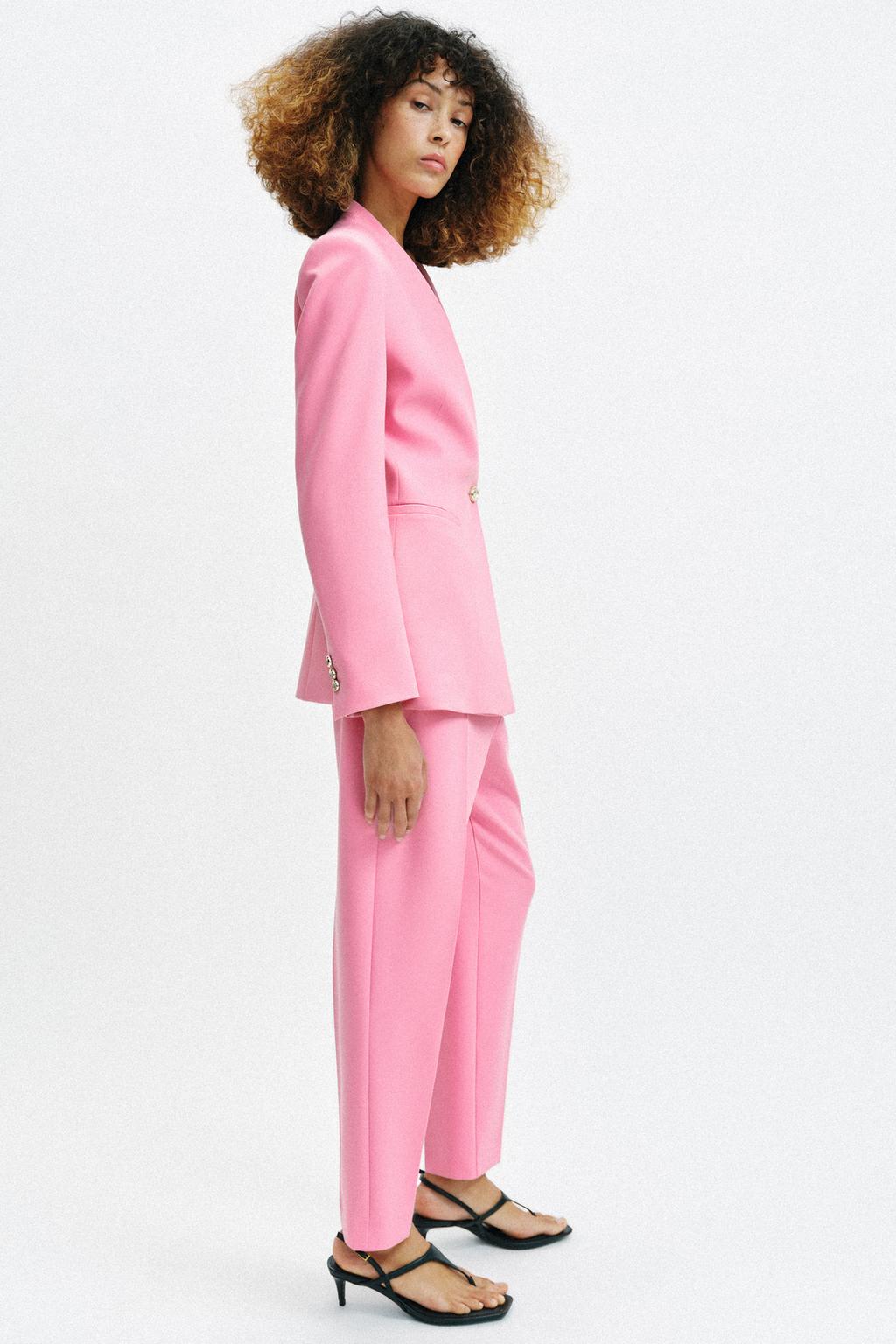 БЛЕЙЗЕР ОБЛЕГАЮЩЕГО КРОЯ БЕЗ ЛАЦКАНОВ