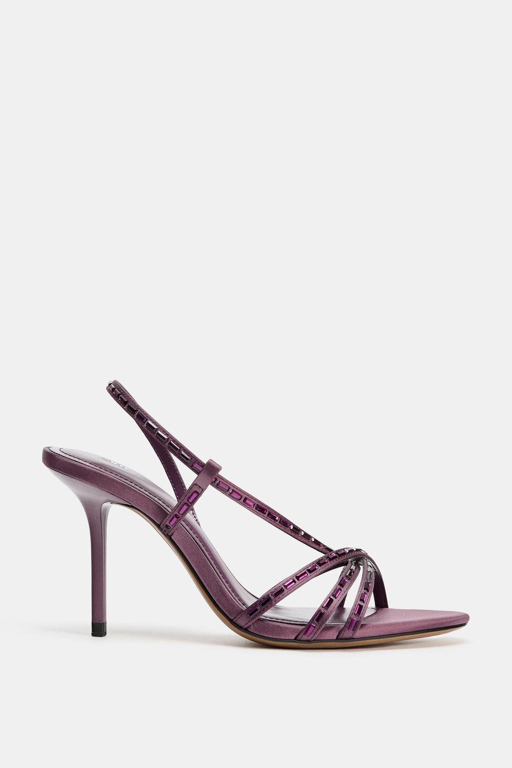 БОСОНОЖКИ НА КАБЛУКЕ С БЛЕСТЯЩИМИ РЕМЕШКАМИ