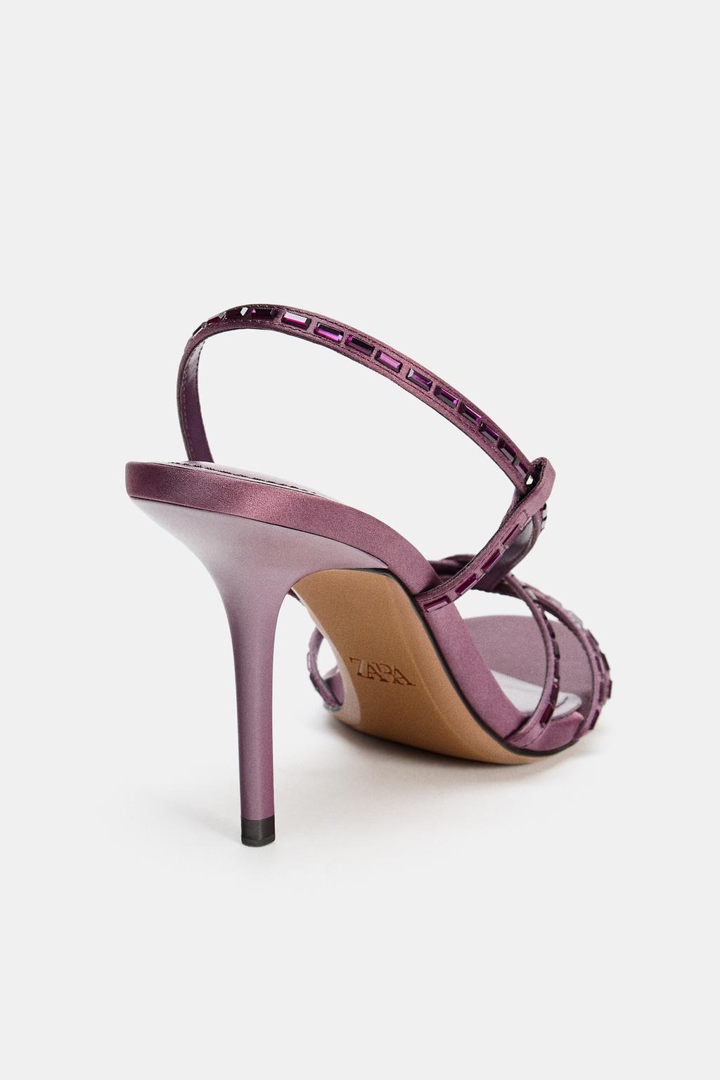 БОСОНОЖКИ НА КАБЛУКЕ С БЛЕСТЯЩИМИ РЕМЕШКАМИ