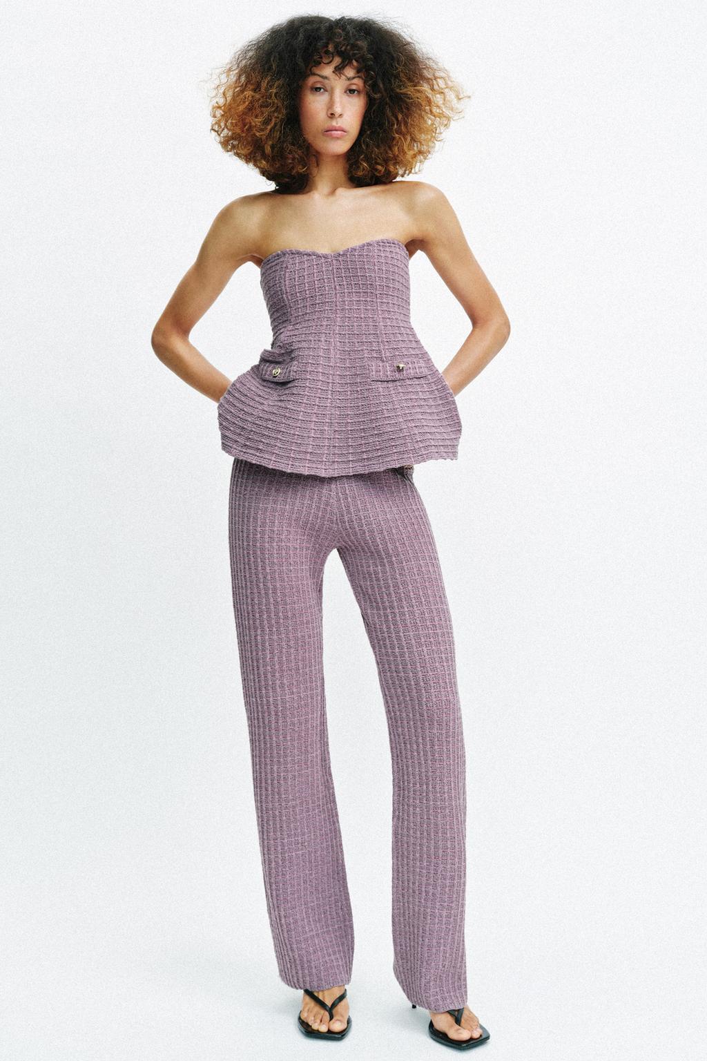 ЭЛАСТИЧНЫЕ БРЮКИ ИЗ РЕЛЬЕФНОЙ ТКАНИ