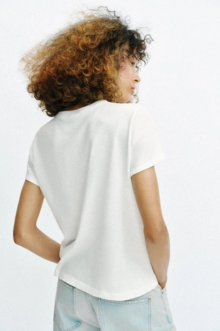 Футболка с сердцем и коротким рукавом- Заказать в России